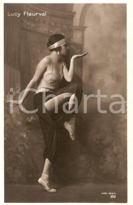 Cartolina originale da collezione 1930 ca CINEMA Attrice Lucy FLEURVAL Danza orientale Cartolina FP NV 1
