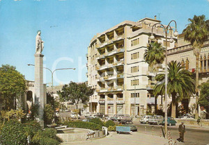 Cartolina originale da collezione 1970 MODICA (RG) Panorama con la Madonnina e negozio FACIS *Cartolina FG VG 1