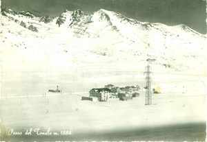 Cartolina originale da collezione 1957 PASSO DEL TONALE (TN) Alberghi e Nuovo Bazar *Cartolina FG VG 1