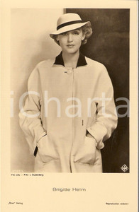 Cartolina originale da collezione 1930 ca CINEMA Actress Brigitte HELM wears a coat *Cartolina FP NV 1