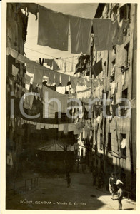 Cartolina originale da collezione 1940 ca GENOVA Vicolo SANTA BRIGIDA *Cartolina postale animata FP NV 1