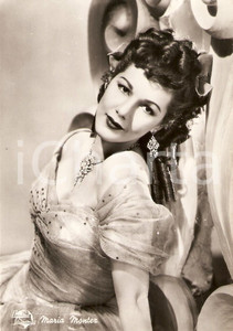 Cartolina originale da collezione 1940 ca CINEMA Actress Maria MONTEZ Portrait with necklace *Cartolina FG NV 1