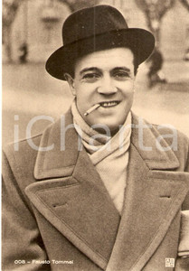Cartolina originale da collezione 1945 ca CINEMA Attore Fausto TOMMEI Ritratto con sigaretta Foto seriale ASER 1