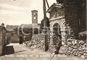 Cartolina originale da collezione 1950 ca MONTELUCO Frate e donna pia alla Fontanella di SAN FRANCESCO *Cartolina 1