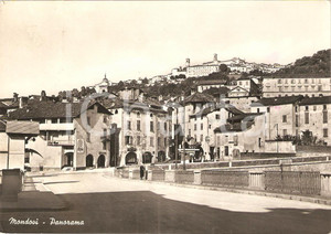 Cartolina originale da collezione 1952 MONDOVI  CN Panorama con Distributore ESSO Animata Cartolina FG VG 1