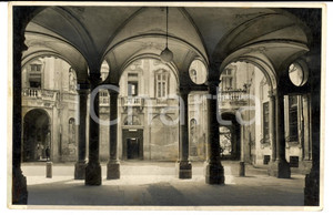 Cartolina originale da collezione 1930 CASALE MONFERRATO (AL) Cortile Palazzo TREVILLE *Prototipo di cartolina 1