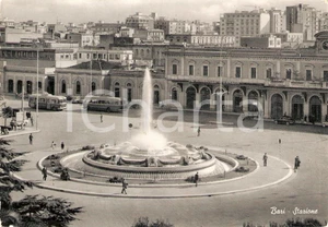 Cartolina originale da collezione 1972 BARI Veduta della stazione ferroviaria Cartolina ANIMATA FG VG 1