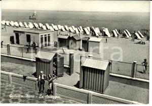 Cartolina originale da collezione 1955 GATTEO (FC) Frazione GATTEO MARE Veduta spiaggia con bagni BERLATI *FG VG 1