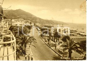 Cartolina originale da collezione 1954 ARENZANO GE Lungomare con passeggiata ANIMATA Cartolina FG VG 1