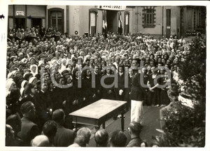 Fotografia d'epoca originale 1942 MILANO Le maestranze dello stabilimento CARLO ERBA 1
