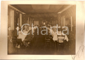 Fotografia d'epoca originale 1930 ITALIA FASCISTA Italiani all'estero celebrano Genetliaco del RE *Fotografia 1