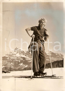 Fotografia d'epoca originale 1939 KITZBUHEL (AU) Una sciatrice sulla neve VERA FOTO 1