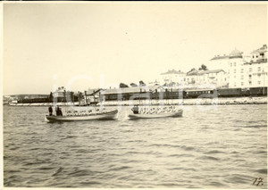 Fotografia d'epoca originale 1931 GENOVA Uscita in barca allievi Scuola Nautica FOTO 1