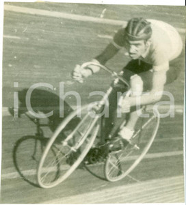Fotografia d epoca originale 1942 MILANO Ciclismo Fiorenzo MAGNI batte record mondiale al VIGORELLI Foto 1