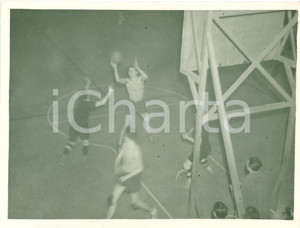 Fotografia d epoca originale 1934 MILANO Pallacanestro CECOSLOVACCHIA contro O.S.A. MILANO Fotografia 1
