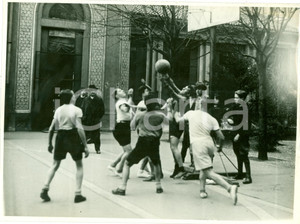 Fotografia d epoca originale 1933 MILANO Liceo MANZONI Torneo di pallacanestro BALILLA Fotografia 1