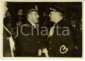 Fotografia d epoca originale 1940 ROMA Galeazzo CIANO saluta Joachim VON RIBBENTROPP alla stazione Foto LUCE 1 Fotografia d epoca originale 1940 ROMA Galeazzo CIANO saluta Joachim VON RIBBENTROPP alla stazione Foto LUCE 1