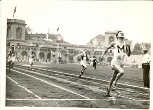Fotografia d epoca originale 1934 MILANO LITTORIALI L arrivo della staffetta allo Stadio Civico Fotografia 1