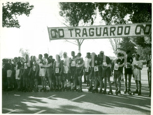 Fotografia d epoca originale 1938 FIRENZE Campionati pattinaggio OND Atleti al traguardo FOTOGRAFIA 1