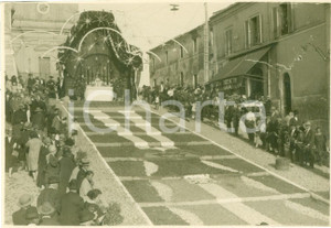 Fotografia d epoca originale 1929 GENZANO DI ROMA La tradizionale INFIORATA per il Congresso Eucaristico FOTO 1