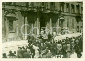 Fotografia d epoca originale 1939 ROMA Pompeo Ildebrando PINTO ACIOLY ambasciatore BRASILE arriva in carrozza 1