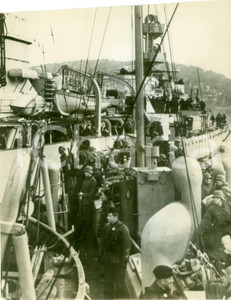 Fotografia d epoca originale 1940 NORVEGIA WW2 Sbarco della WEHRMACHT tedesca in porto Fotografia 1