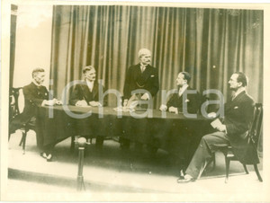 Fotografia d epoca originale 1930 LONDRA Statue di cera Madame TUSSAUDS Delegati della Conferenza su Disarmo 1