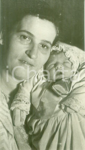 Fotografia d epoca originale 1938 MILANO Madre con neonato alla Giornata della Madre e del Fanciullo FOTO 1