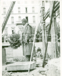 Fotografia d epoca originale 1939 MILANO Lavori di sistemazione del Monumento a CAVOUR Fotografia 1