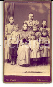 Fotografia d epoca originale 1890 ca CHERBOURG F Foto di gruppo di otto fratelli Fotografia HOYAU RARA CDV 1