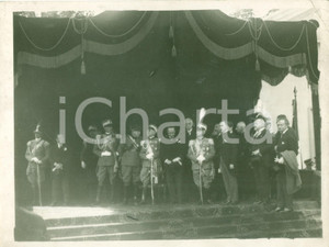 1935 ca ROMA Vittorio Emanuele III sul palco d'onore con le autorità *Fotografia