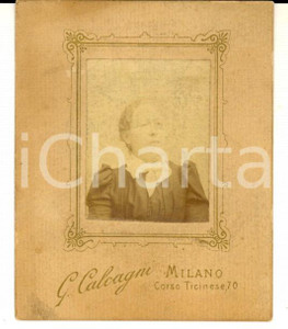 Fotografia d epoca originale 1890 ca MILANO Ritratto di donna con camicia a fiocco Fotografia CALCAGNI 6x7 1
