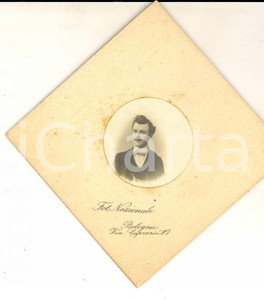 Fotografia d epoca originale 1910 ca BOLOGNA Ritratto di giovane uomo Fotografia NAZIONALE  8x8 cm 1