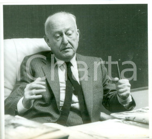 Fotografia d epoca originale 1990 ca STRASBOURG Politico Pierre PFLIMLIN discute in riunione Fotografia 1