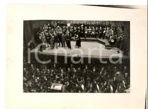 Fotografia d epoca originale 1937 MILANO TEATRO Pausa durante un concerto di musica classica Foto 25x18 1