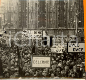 Fotografia d epoca originale 1936 MILANO Piazza DUOMO Folla festeggia Natale ROMA Gruppo Carlo DELCROIX 1