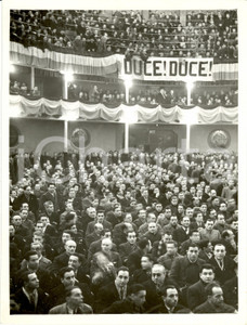 Fotografia d epoca originale 1938 MILANO Teatro DAL VERME Adunata operai dell Industria Fotografia 1