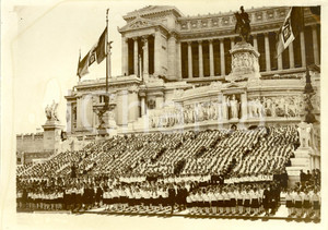 Fotografia d epoca originale 1939 ROMA Piazza VENEZIA Natale di Roma Adunata dei giovani della GIL Foto 1