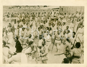 Fotografia d epoca originale 1935 ADDIS ABEBA ETIOPIA Truppe RAS MOULOUGETE manifestazione armata Foto 1