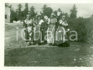 Fotografia d epoca originale 1930 ca BEDA LITTORIA LIBIA Donne in costume pugliese Fotografia 1