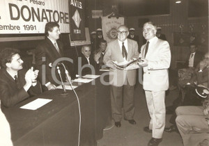 Fotografia d epoca originale 1991 PESARO  AVIS Premiazione donatori di sangue Fotografia 1