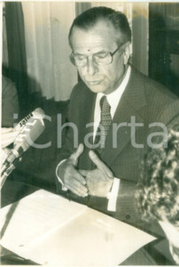 Fotografia d epoca originale 1976 PARIS Jean LECANUET Ministro Giustizia in conferenza stampa Fotografia 1