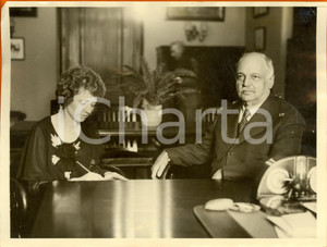 Fotografia d epoca originale 1929 WASHINGTON USA Charles CURTIS e Lola WILLIAMS prima segretaria donna Foto 1