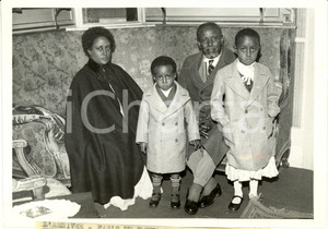 Fotografia d epoca originale 1935 PARIGI F Mesfin WOLDEMARIAM Ambasciatore ETIOPIA con famiglia Fotografia 1
