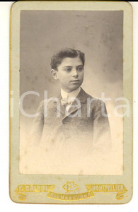 Fotografia d epoca originale 1910 ca MONTPELLIER F Ritratto di bambino in abito elegante Foto CAIROL CDV 1