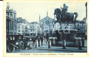 Cartolina originale da collezione 1915 ca PIACENZA Piazza CAVALLI e monumento a FARNESE Cartolina FP NV 1