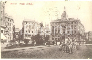 Cartolina originale da collezione 1918 MILANO Carrozza in Piazza CORDUSIO Cartolina postale FP VG 1