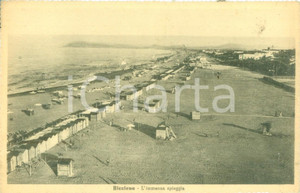 Cartolina originale da collezione 1943 RICCIONE RN veduta dell immensa spiaggia Cartolina FP VG 1