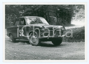 Fotografia d epoca originale 1965 ca RALLY Alfa Romeo Giulietta JOLLY CLUB Gara nei boschi Foto 18x13 1