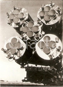Fotografia d epoca originale 1970 ca USSR Parte inferiore del razzo vettore VOSTOK Foto 17x13 cm 1